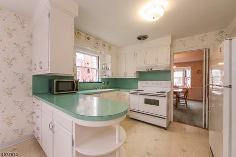 306 Grant Ave, Nutley, NJ 07110 photo 17