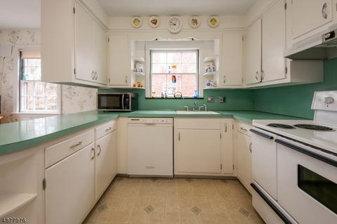 306 Grant Ave, Nutley, NJ 07110 photo 19