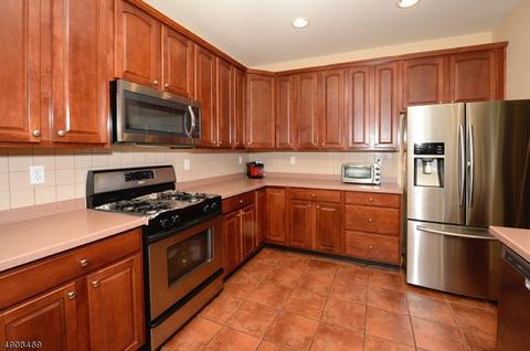 167 Levinberg Ln, Wayne, NJ 07470 photo 9