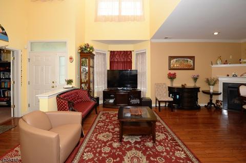 167 Levinberg Ln, Wayne, NJ 07470 photo 4