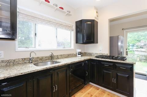 52 Wanamaker Ave, Waldwick, NJ 07463 photo 10