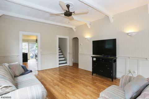 52 Wanamaker Ave, Waldwick, NJ 07463 photo 7