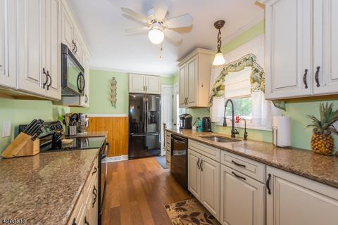 4 Starglo Dr, Hampton, NJ 08827 photo 2