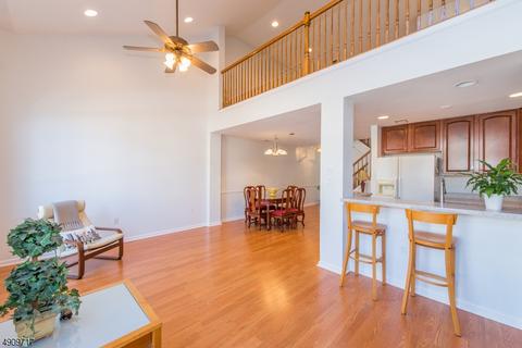 210 Swanstrom Pl E, Union, NJ 07083 photo 5