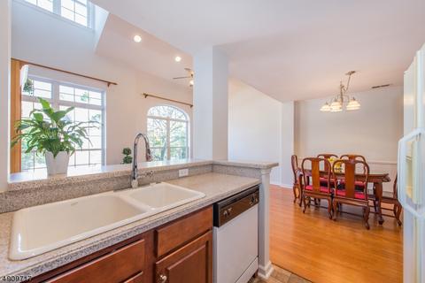 210 Swanstrom Pl E, Union, NJ 07083 photo 8