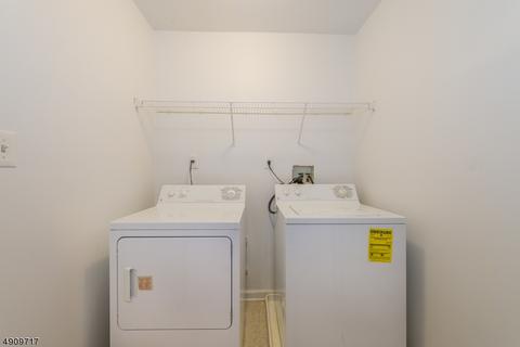 210 Swanstrom Pl E, Union, NJ 07083 photo 13