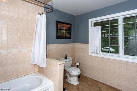 14 Iowa Rd, Wayne, NJ 07470 photo 19