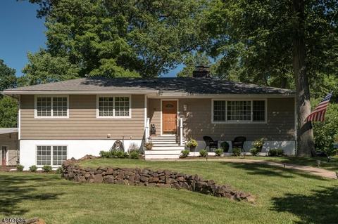 14 Iowa Rd, Wayne, NJ 07470 photo 2