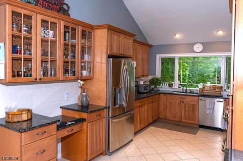 14 Iowa Rd, Wayne, NJ 07470 photo 1