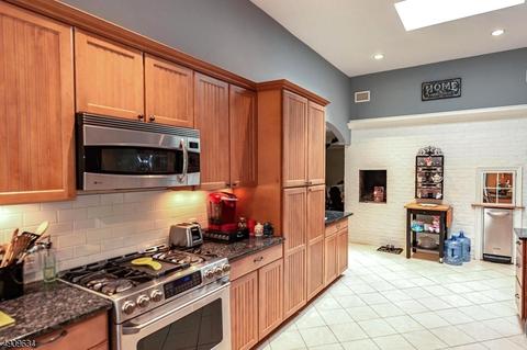 14 Iowa Rd, Wayne, NJ 07470 photo 7