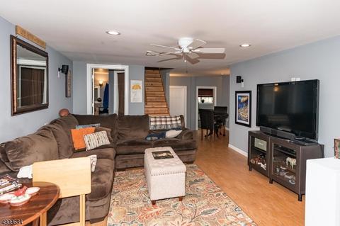 14 Iowa Rd, Wayne, NJ 07470 photo 22