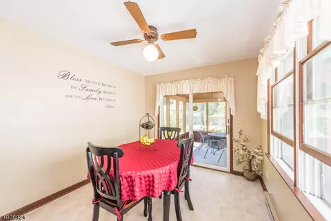 203 Hamilton Dr, Hackettstown, NJ 07840 photo 10