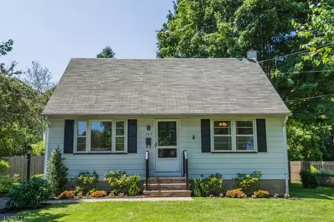 203 Hamilton Dr, Hackettstown, NJ 07840 photo 2