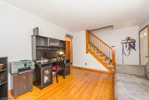 203 Hamilton Dr, Hackettstown, NJ 07840 photo 3