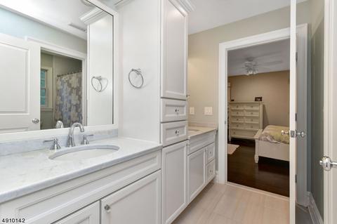 63 Bristol Ct, Berkeley Heights, NJ 07922 photo 14