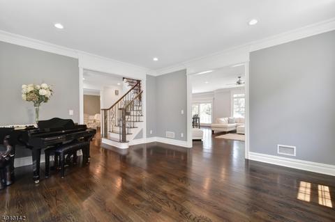 63 Bristol Ct, Berkeley Heights, NJ 07922 photo 8