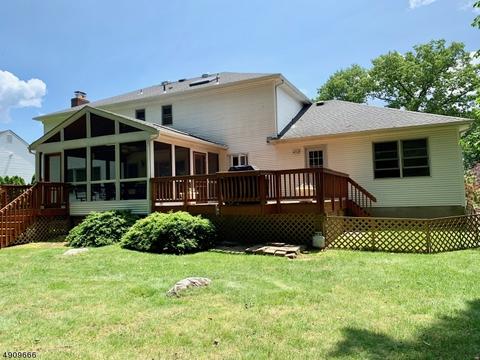46 Chandler Dr, Wayne, NJ 07470 photo 2