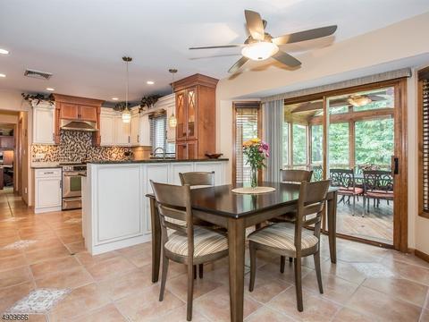 46 Chandler Dr, Wayne, NJ 07470 photo 8