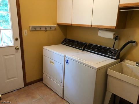 46 Chandler Dr, Wayne, NJ 07470 photo 14