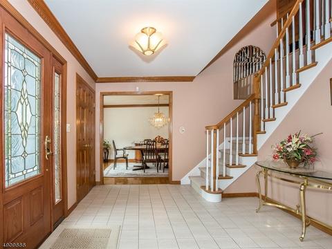 46 Chandler Dr, Wayne, NJ 07470 photo 16