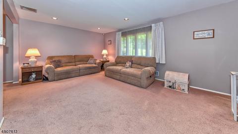 53 Normandy Dr, Wayne, NJ 07470 photo 4