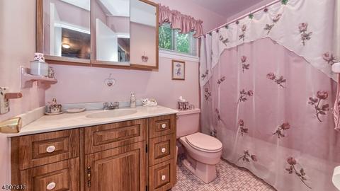 53 Normandy Dr, Wayne, NJ 07470 photo 18