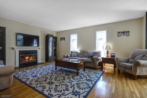 41 Aspen Dr, Bernards, NJ 07920 photo 8
