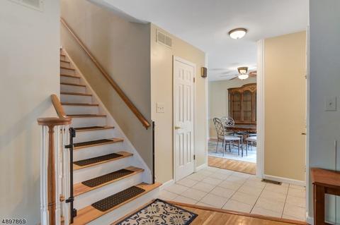 41 Aspen Dr, Bernards, NJ 07920 photo 3