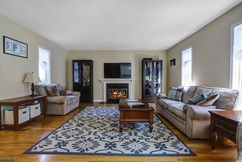 41 Aspen Dr, Bernards, NJ 07920 photo 9