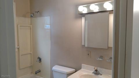 213 E Central Ave, Alpha, NJ 08865 photo 15