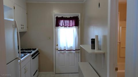 213 E Central Ave, Alpha, NJ 08865 photo 13