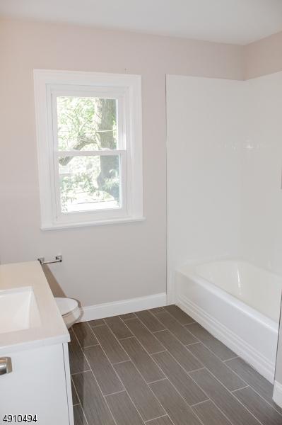 230 E 2nd Ave, Roselle, NJ 07203 photo 16