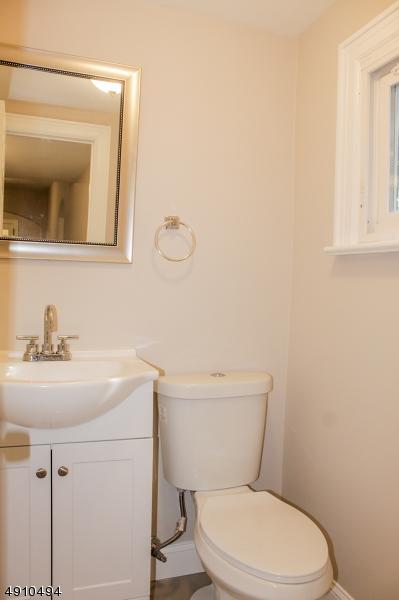 230 E 2nd Ave, Roselle, NJ 07203 photo 11