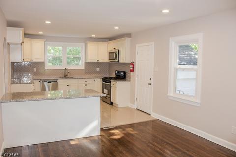 230 E 2nd Ave, Roselle, NJ 07203 photo 6