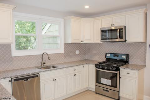 230 E 2nd Ave, Roselle, NJ 07203 photo 9
