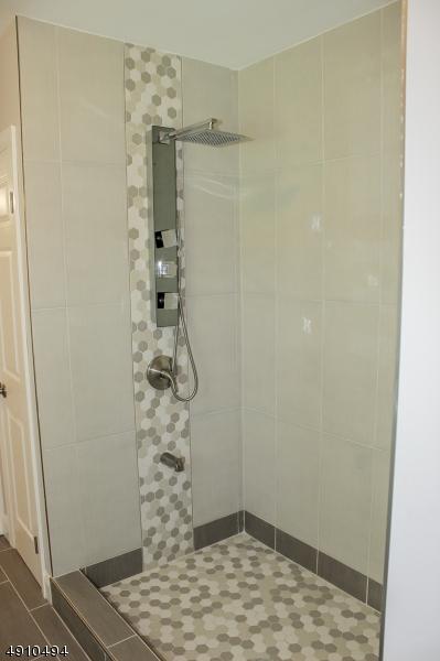 230 E 2nd Ave, Roselle, NJ 07203 photo 13