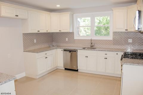 230 E 2nd Ave, Roselle, NJ 07203 photo 8