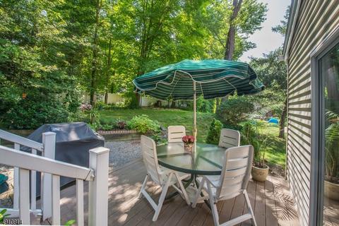 9 Heritage Manor Dr, Wayne, NJ 07470 photo 5