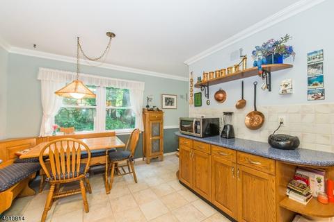 9 Heritage Manor Dr, Wayne, NJ 07470 photo 8