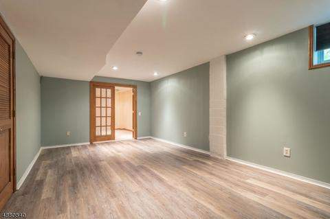 4 Wildflower Ct, Clinton, NJ 08809 photo 15
