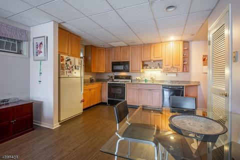 114 W Lake Dr, Wayne, NJ 07470 photo 20
