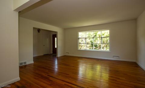 17 Terrace Rd, Wayne, NJ 07470 photo 5