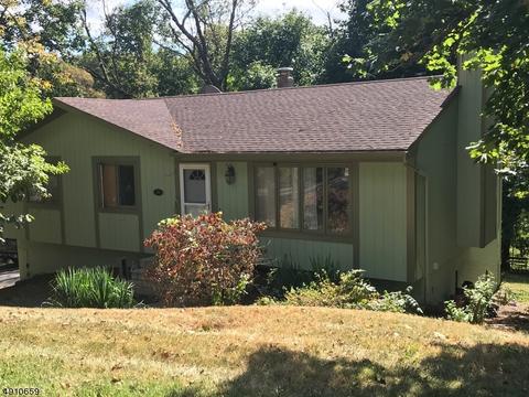 20 Maple Ter, Stanhope, NJ 07874 photo 1