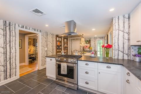 33 Cherry Ln, Chatham, NJ 07928 photo 6
