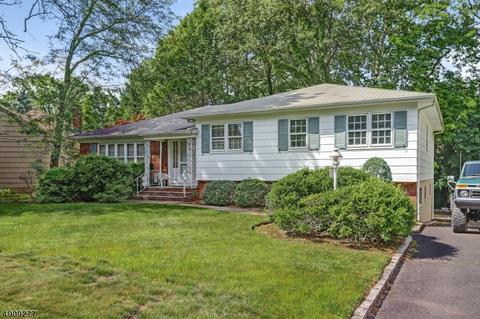 69 Oval Rd, Millburn, NJ 07041 photo 2