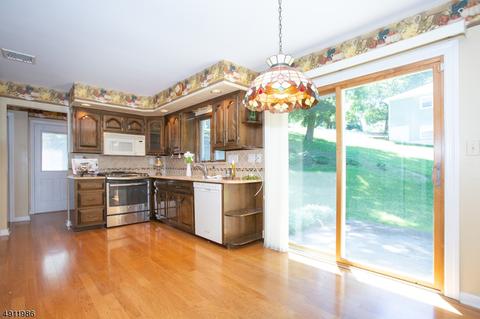 93 Tall Oaks Dr, Wayne, NJ 07470 photo 7