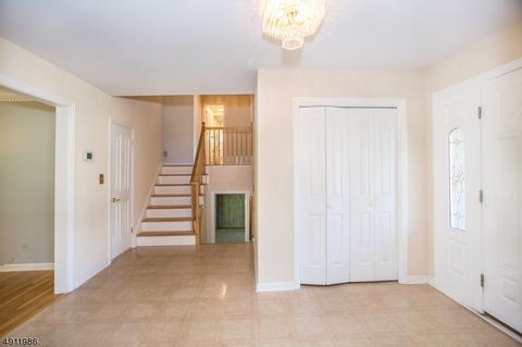93 Tall Oaks Dr, Wayne, NJ 07470 photo 12