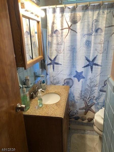 402 E 4th Ave, Roselle, NJ 07203 photo 9
