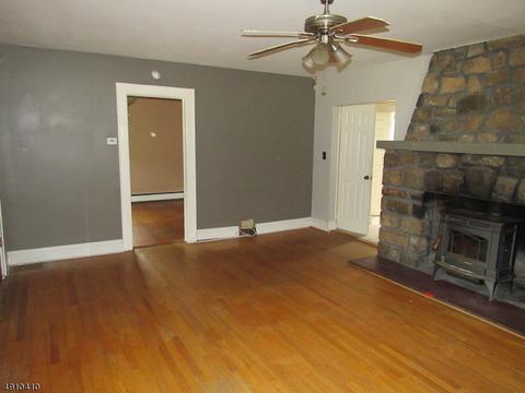 173 Main St, Hampton, NJ 08827 photo 5