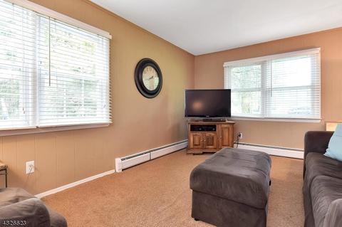 115 Fieldstone Pl, Wayne, NJ 07470 photo 10